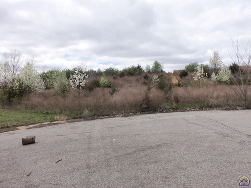 6334 Sw 46th Park, Topeka, KS, 66610 | Card Image