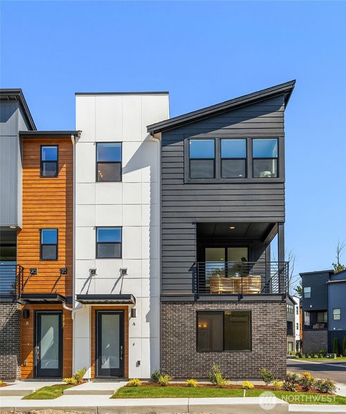 a-10811 (HS 109) 120th Ln Ne, Kirkland, WA, 98033-4645 | Card Image