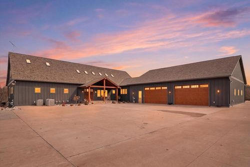 W5590 Chicago Ave, WAUTOMA, WI, 54982-7900 | Card Image