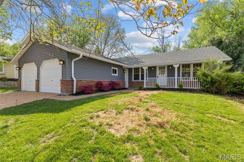 1433 Glenlea Dr, Maryland Heights, MO, 63043-2861 | Card Image