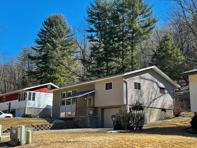 987 Valley View Drive, Home with 3 bedrooms, 2 bathrooms and null parking in RICHLAND CENTER WI | Image 72