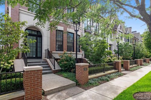 615 W Brown St, Birmingham, MI, 48009 | Card Image