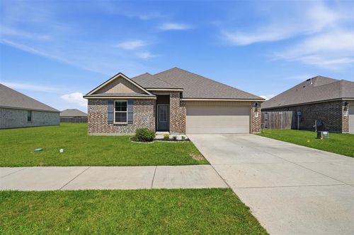 816 Coulee Bend Boulevard, Moss Bluff, LA, 70611 | Card Image