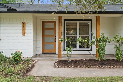 1113 Plymouth Dr, Austin, TX, 78758-7437 | Card Image