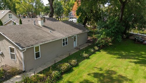 39450 N Circle Ave, Antioch, IL, 60002-8782 | Card Image