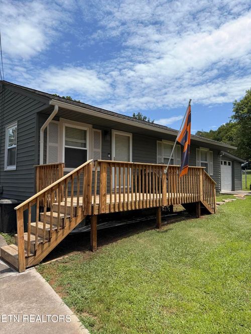 1384 Byrd Cir, Kingston, TN, 37763-2346 | Card Image