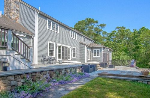 63 Bayes Hill Rd, Oak Bluffs, MA, 02557-6728 | Card Image