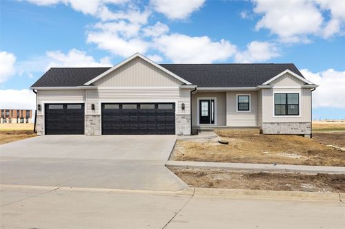 4162 Calder Dr, Marion, IA, 52302 | Card Image