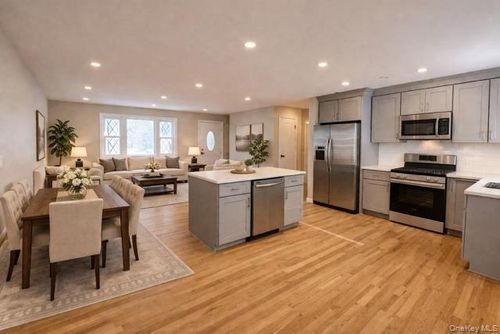 109 N Greene Ave, Lindenhurst, NY, 11757-4156 | Card Image