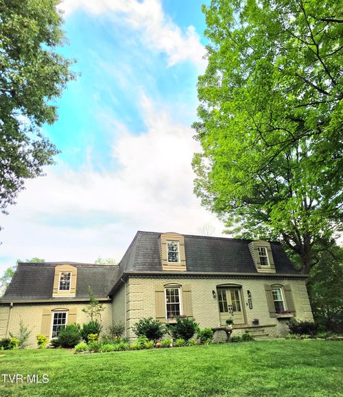 901 Beechwood Dr, Kingsport, TN, 37663-2701 | Card Image