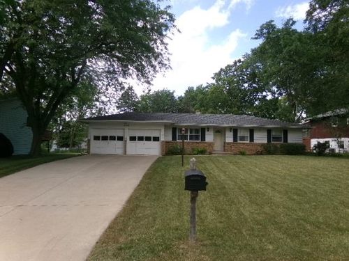 2108 Middlebury Rd, Freeport, IL, 61032-3541 | Card Image