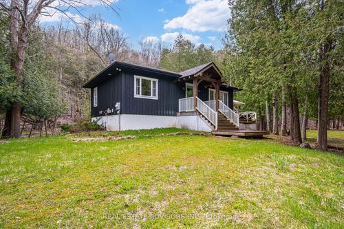 9387 County Rd 9, Creemore, ON, L0M1G0 | Card Image