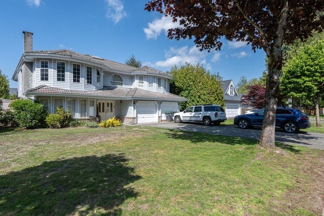 15561 91 A Avenue, House other with 9 bedrooms, 4 bathrooms and 2 parking in Surrey BC | Image 3