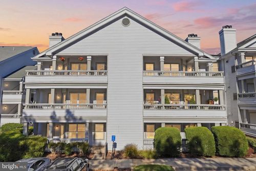102-4405 Fair Stone Dr, FAIRFAX, VA, 22033-5161 | Card Image
