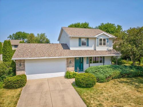 617 Windward Way, Oregon, WI, 53575 | Card Image