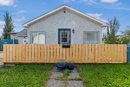 9324 101 Avenue, Grande Prairie, AB, T8V0W6 | Card Image