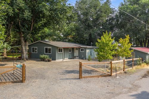 120 Ne Spruce Ln, Prineville, OR, 97754-2903 | Card Image