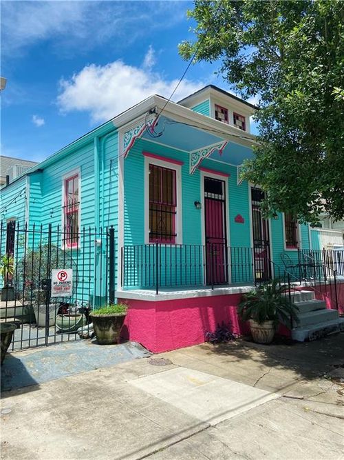 608 Spain St, New Orleans, LA, 70117-7821 | Card Image