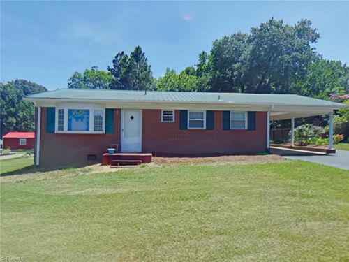 443 Reese Rd, High Point, NC, 27265-7335 | Card Image