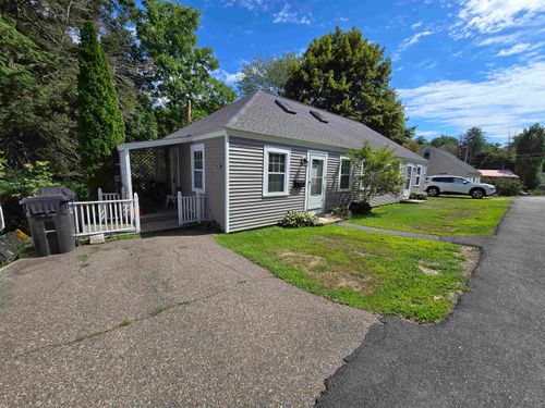 28 Boush St, Kittery, ME, 03904-1127 | Card Image
