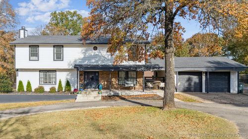 2520 Black Jack Ct, Collinsville, OK, 74021-4064 | Card Image