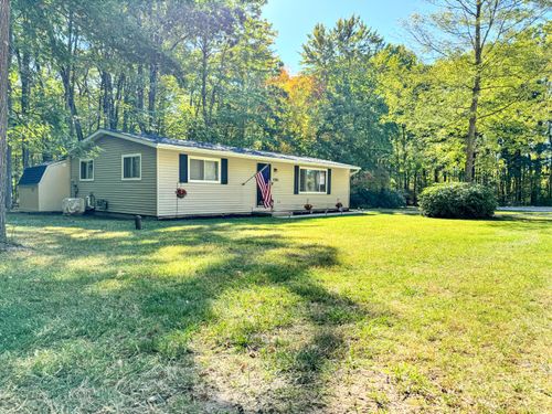 12165 Chinook Dr, Stanwood, MI, 49346-9608 | Card Image