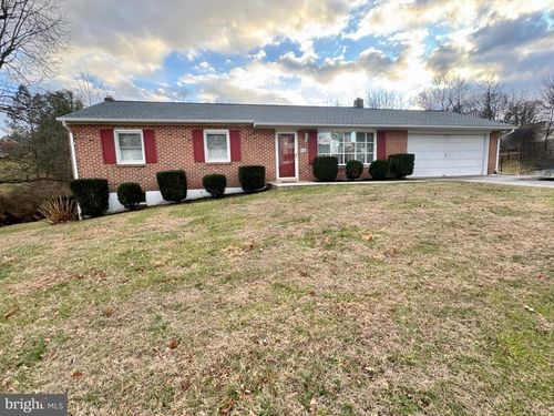 11 Church St, YORK, PA, 17407-1103 | Card Image