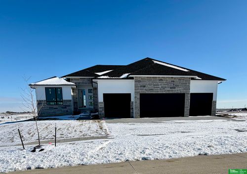 5813 N 197th Ave, Elkhorn, NE, 68022-6590 | Card Image