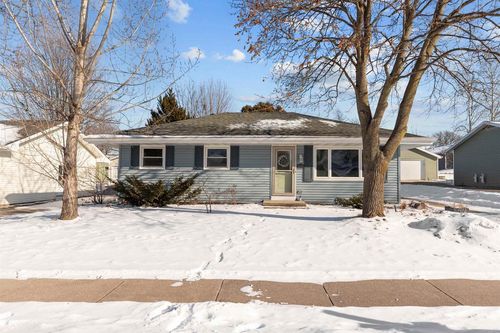 1674 Thornton Drive, OSHKOSH, WI, 54904 | Card Image
