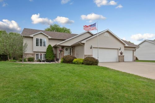 1905 Richway Ln Se, Owatonna, MN, 55060-4143 | Card Image