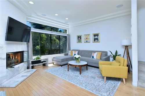 304-11847 Laurelwood Dr, Studio City, CA, 91604-3783 | Card Image