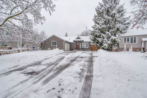 11 Summit Cres, Holland Landing, ON, L9N1C1 | Card Image