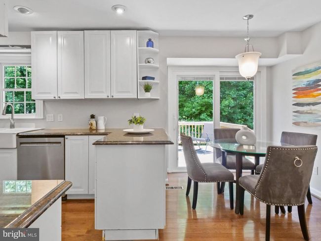 9228 Lake Braddock Dr, House other with 5 bedrooms, 4 bathrooms and null parking in BURKE VA | Image 14