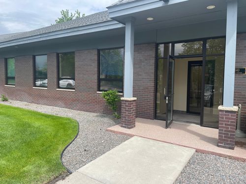 160-1725 Tower Dr W, Stillwater, MN, 55082-7587 | Card Image