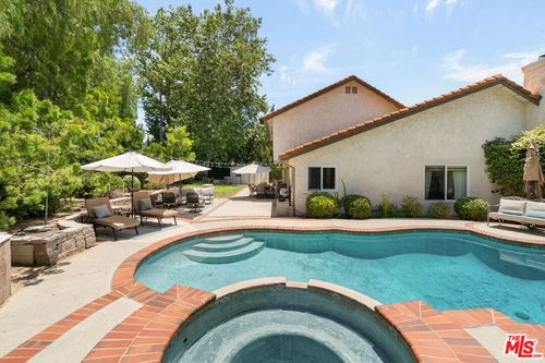 29003 Indian Ridge Ct, Agoura Hills, CA, 91301-1617 | Card Image