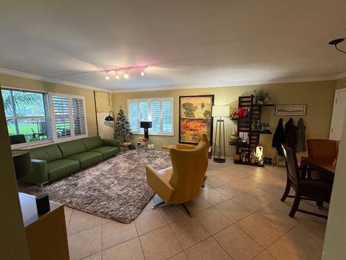 apt-112e-140 Ne 19th Ct, Wilton Manors, FL, 33305-4006 | Card Image