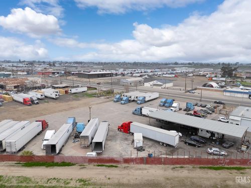 2151 S Union Ave, Bakersfield, CA, 93307-4155 | Card Image