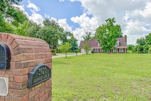 3920 Deerpoint Lake Dr, Southport, FL, 32409-2111 | Card Image