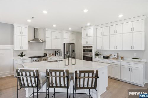 4 Pimlico Pl, Oakland, NJ, 07436-2675 | Card Image