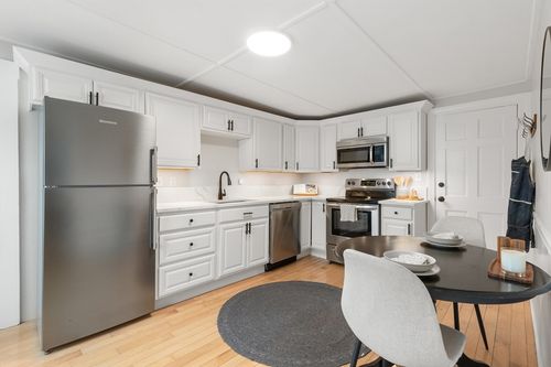 21-10 1/2 Herbert Street, Salem, MA, 01970 | Card Image