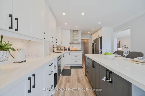 59 Horned Owl Dr, Brampton, ON, L6R1C4 | Card Image
