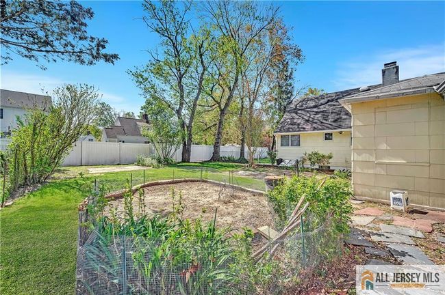 454 Hyatt St, House other with 4 bedrooms, 1 bathrooms and null parking in Avenel NJ | Image 22