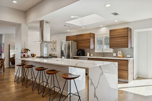 9522 Robin Meadow Dr, Dallas, TX, 75243-7521 | Card Image