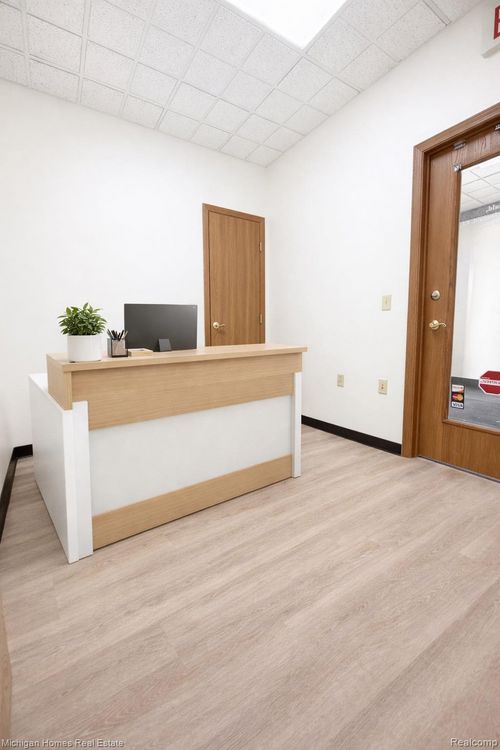 ste-f-2240 E Hill Rd, Grand Blanc, MI, 48439-5425 | Card Image