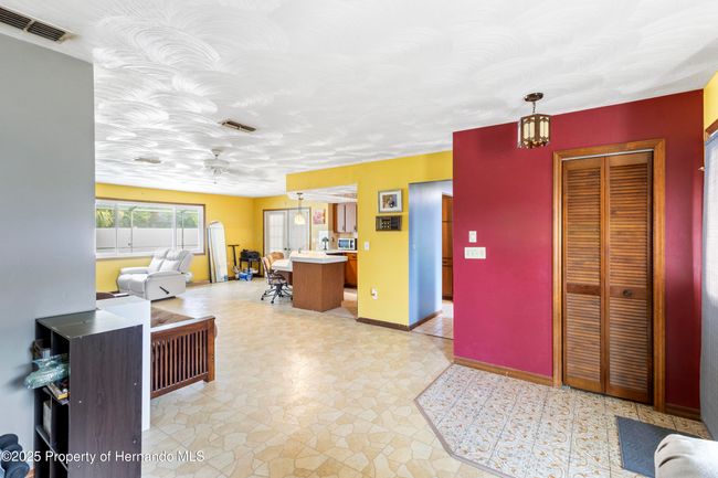 5441 Alderwood St, House other with 2 bedrooms, 2 bathrooms and null parking in SPRING HILL FL | Image 5