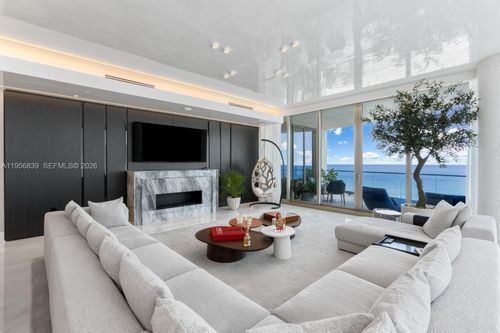 n701-17975 Collins Ave, Sunny Isles Beach, FL, 33160-2992 | Card Image