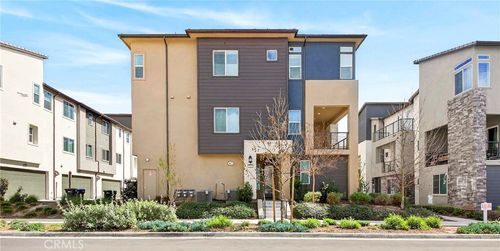 300 Tank, Irvine, CA, 92618-1462 | Card Image