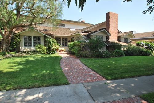 11682 Harrisburg Rd, Los Alamitos, CA, 90720 | Card Image