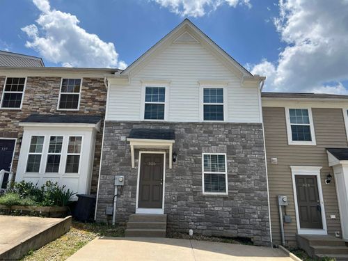 325 Falcon Run, Morgantown, WV, 26508-4526 | Card Image