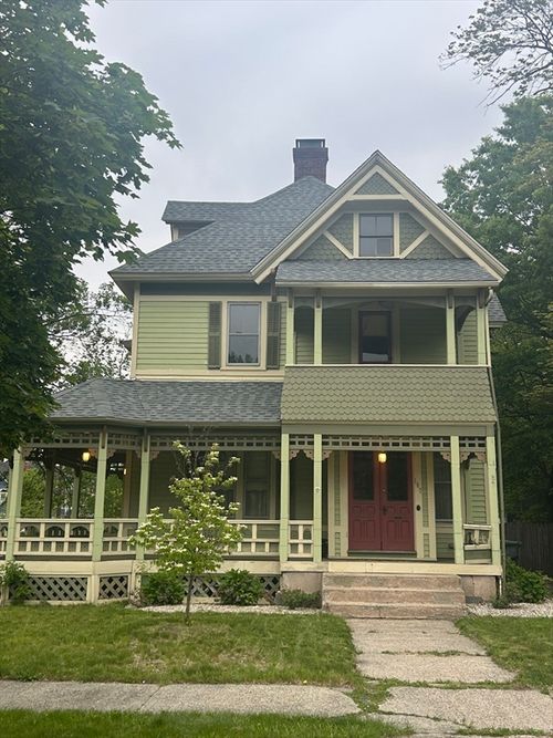 107 Dartmouth St, Springfield, MA, 01109-3908 | Card Image
